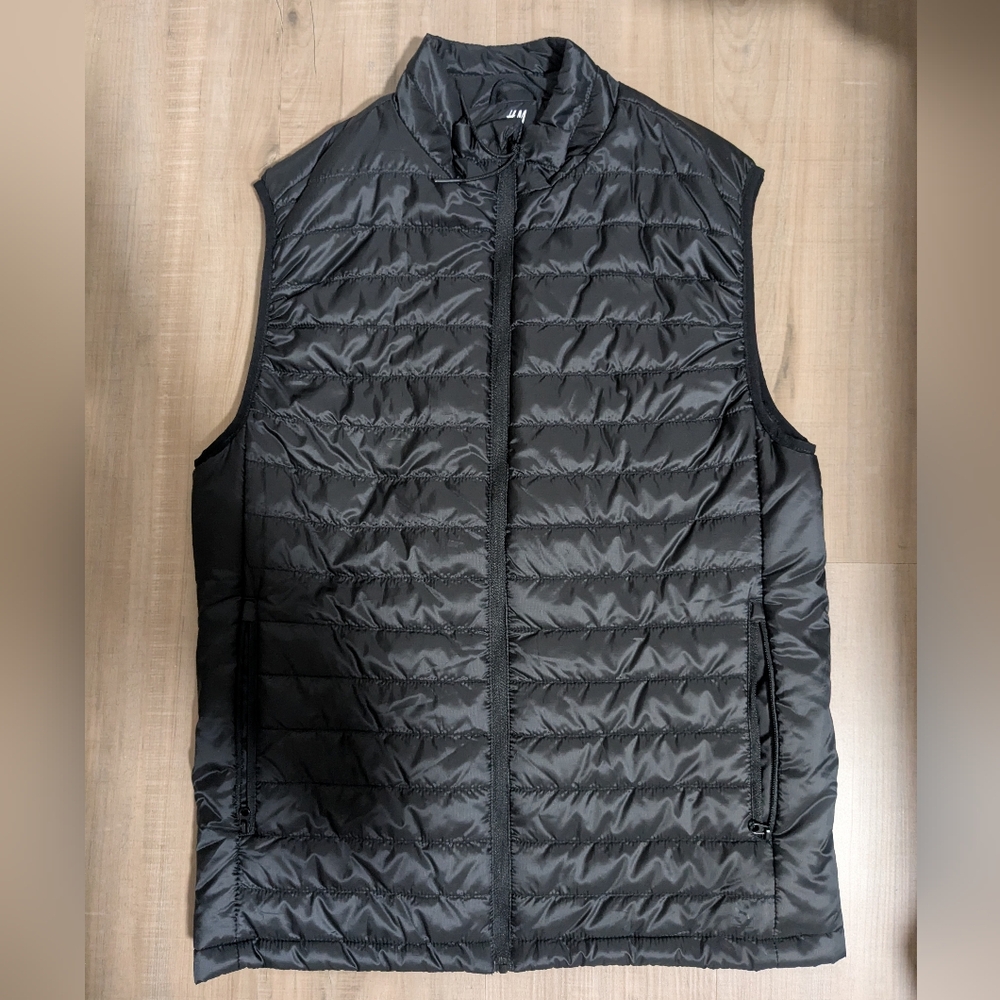 H&M Sport Mens Lightweight Puffer Vest Small